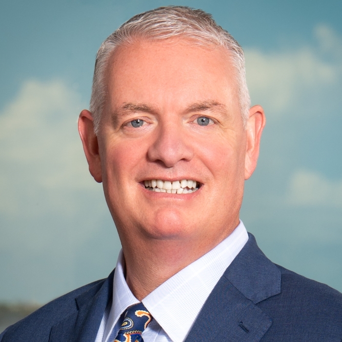 Daniel Long headshot